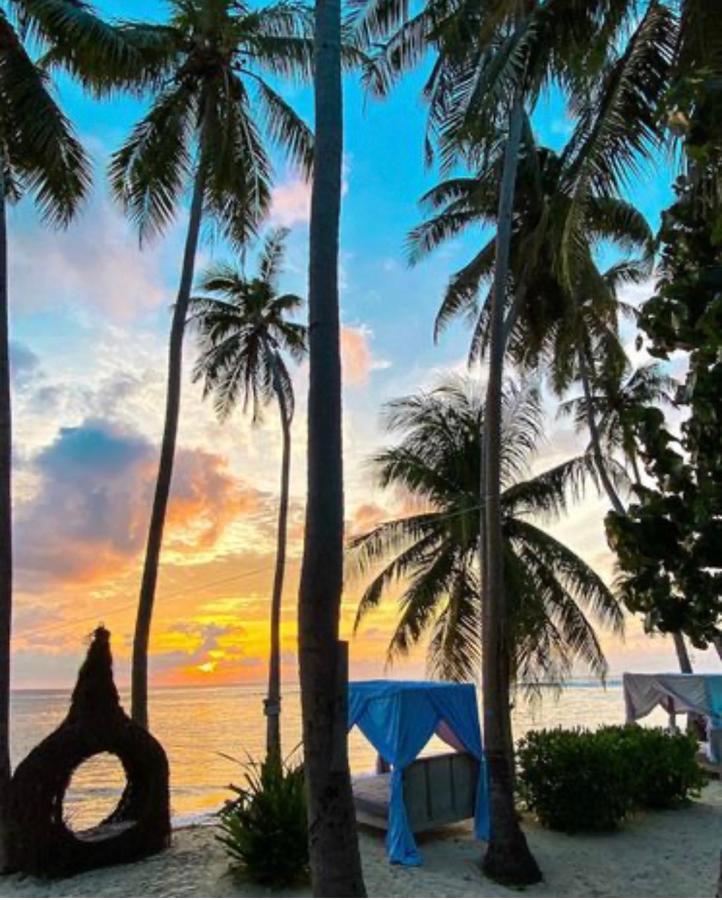 Met House Hotel Thulusdhoo Eksteriør billede