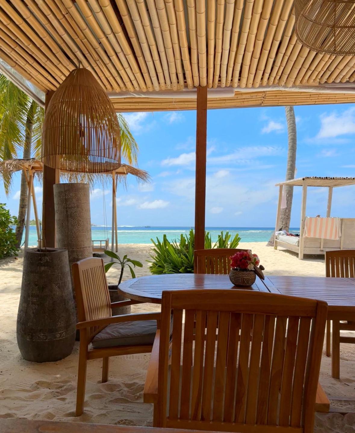 Met House Hotel Thulusdhoo Eksteriør billede