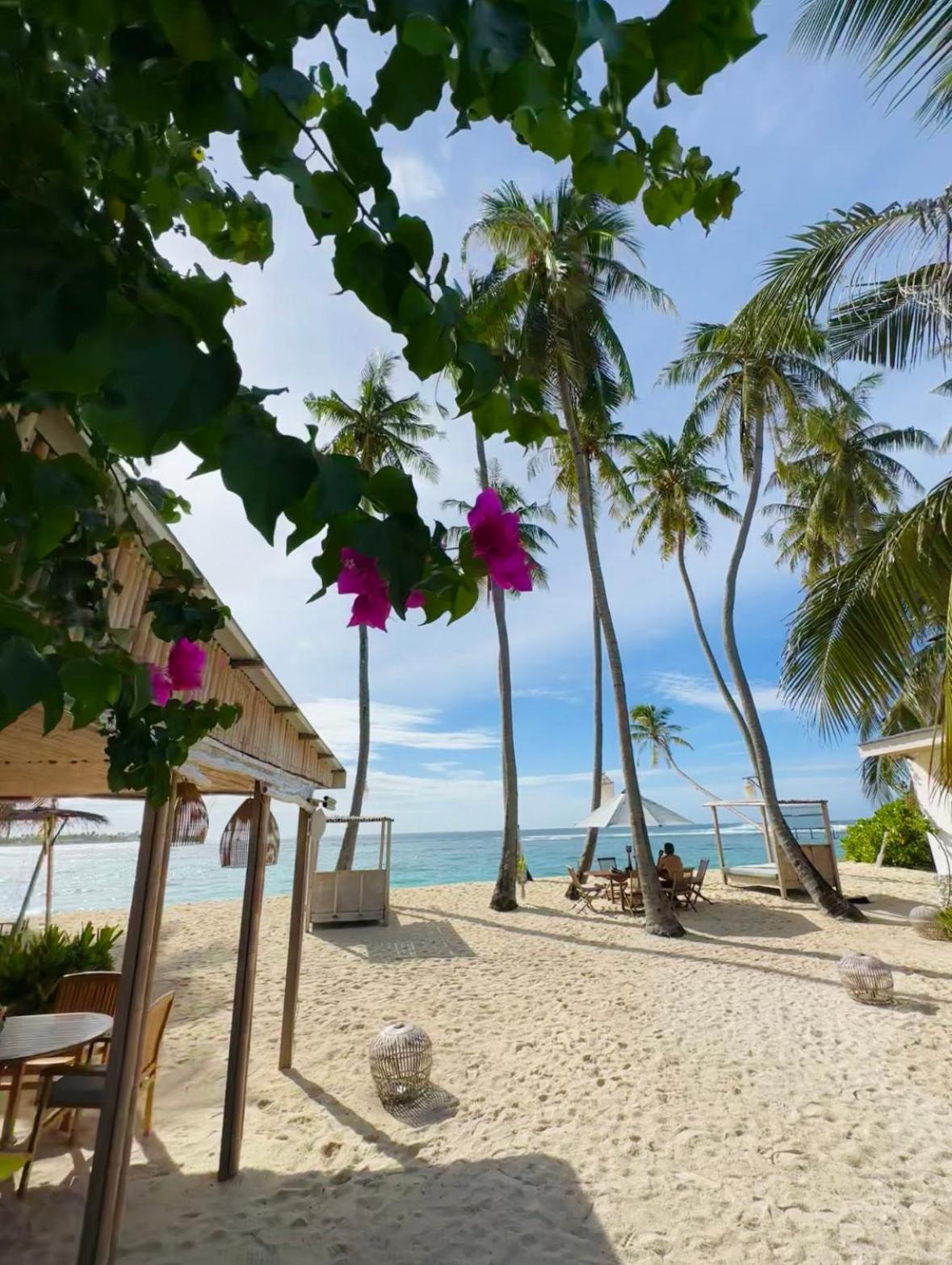 Met House Hotel Thulusdhoo Eksteriør billede