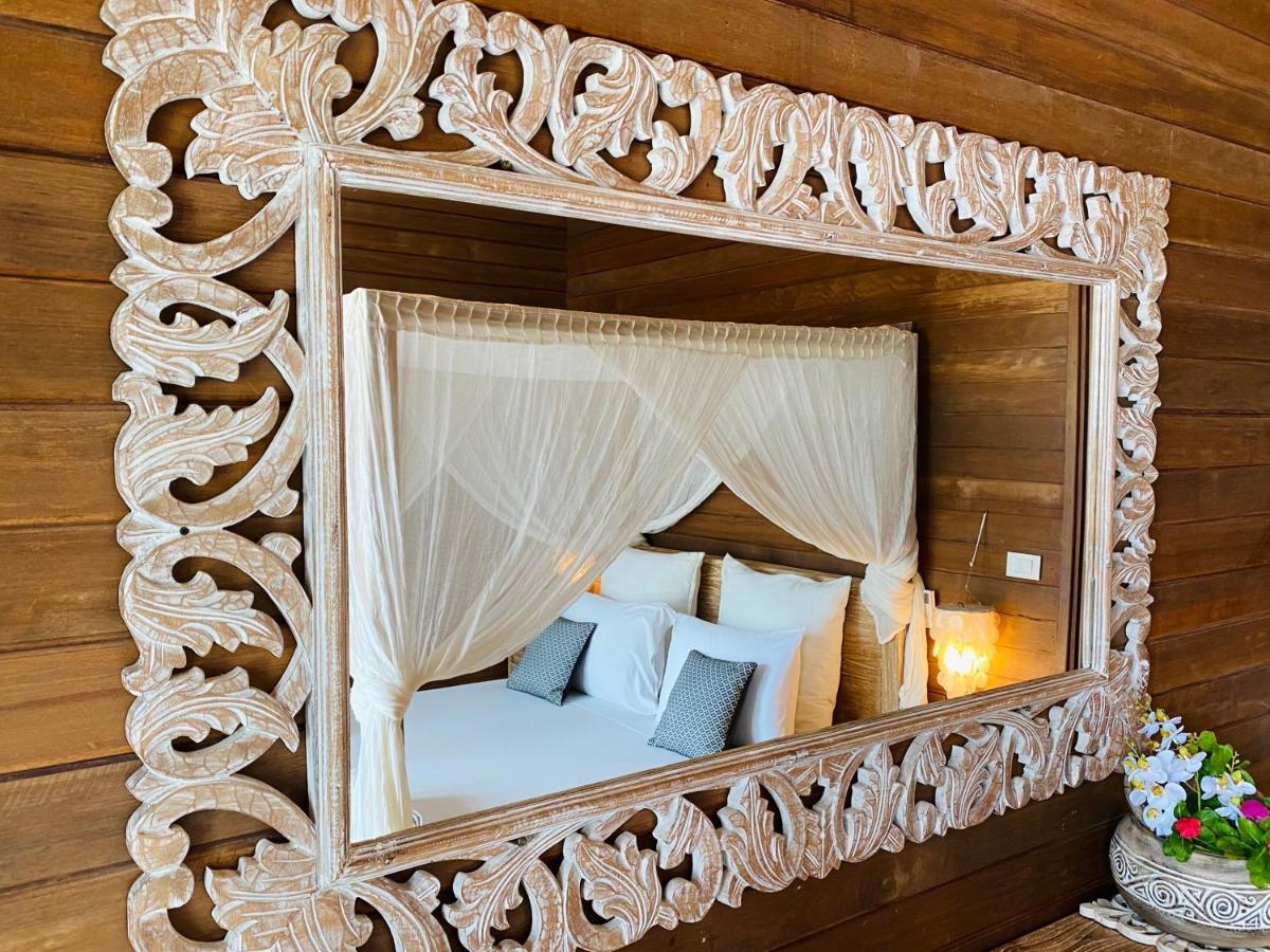 Met House Hotel Thulusdhoo Eksteriør billede